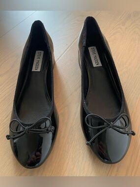 Steve Madden Cherish low block heel pumps in black patent Womens Sz 7.5 M